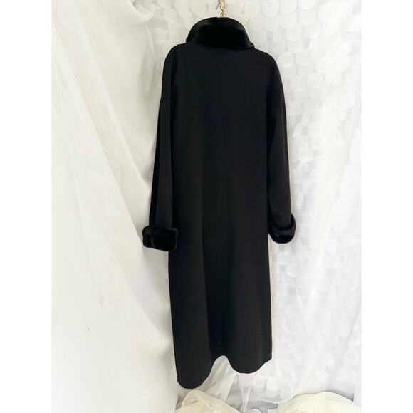 100% Wool Woman’s LONG Black MAXI Dress Coat Faux Fur Trim Albert Nipon USA Made - Picture 10 of 12